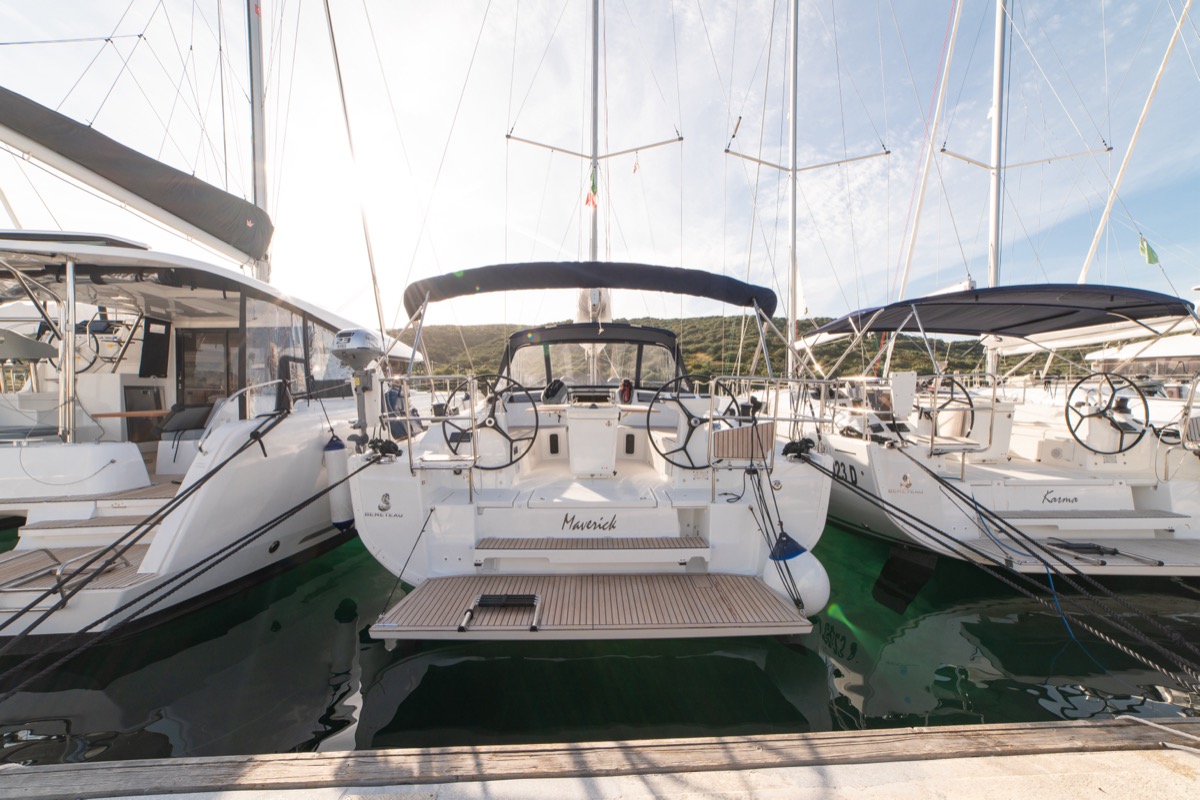Photo #39 - Oceanis 40.1 (3cab) (Maverick) en Portisco - 16217