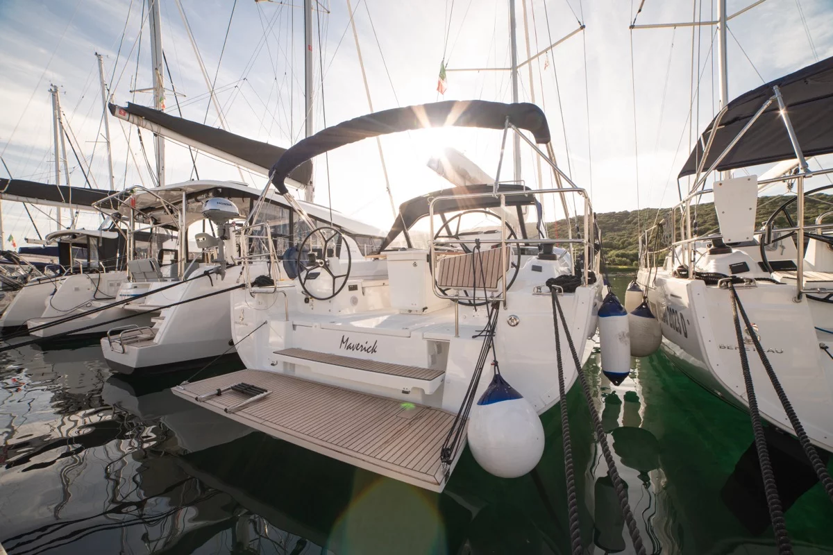 Oceanis 40.1 (3cab) (Maverick)  - 13