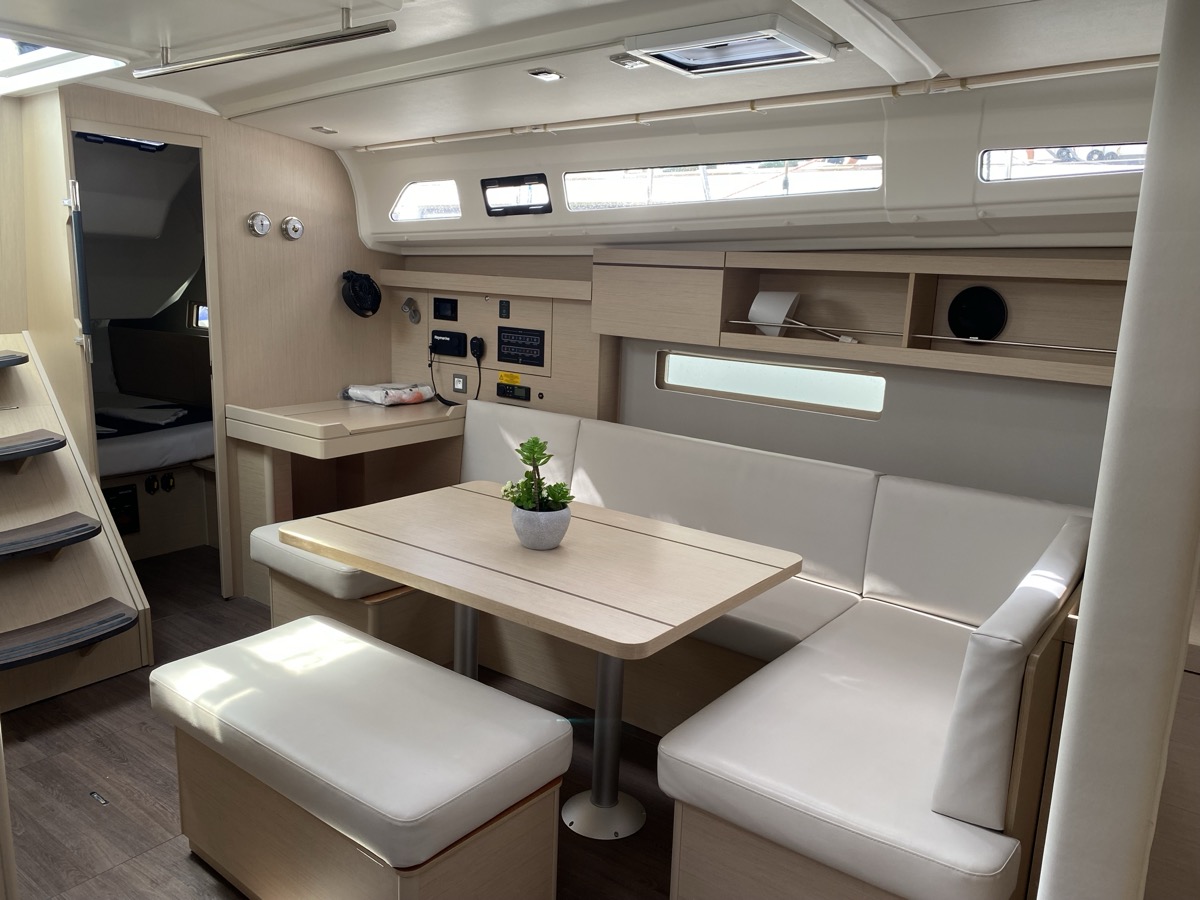 Photo #14 - Oceanis 40.1 (3cab) (Karma) en Portisco - 13938