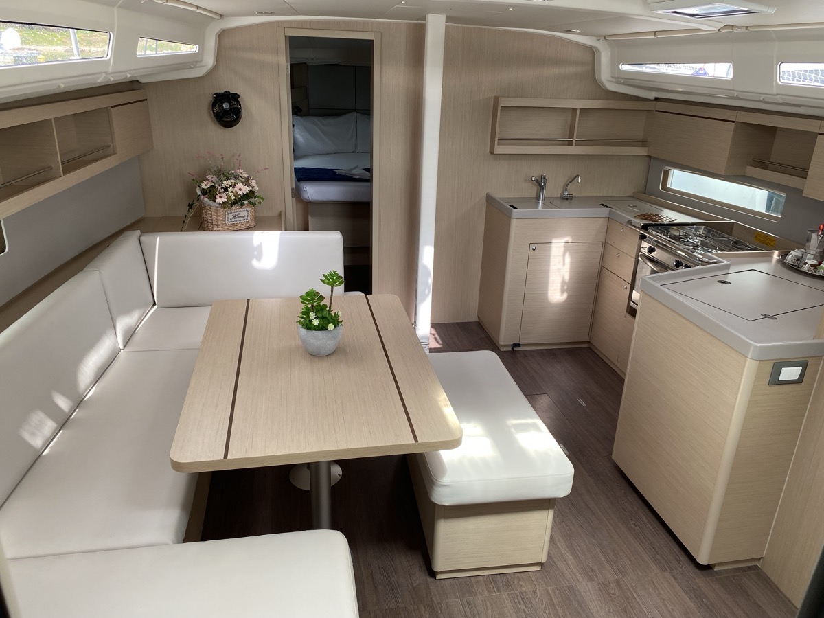 Photo #13 - Oceanis 40.1 (3cab) (Karma) en Portisco - 13938