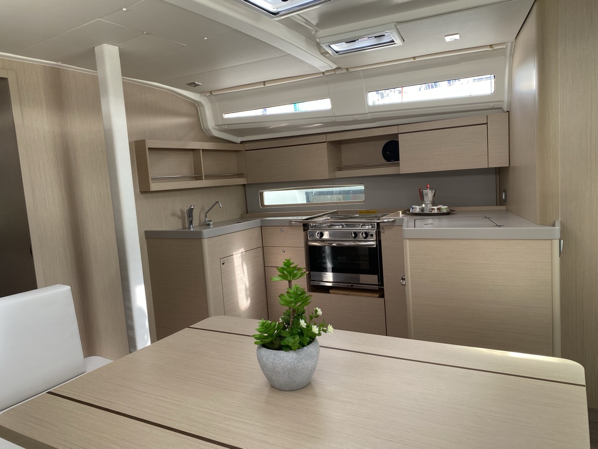 Photo #24 - Oceanis 40.1 (3cab) (Karma) en Portisco - 13938