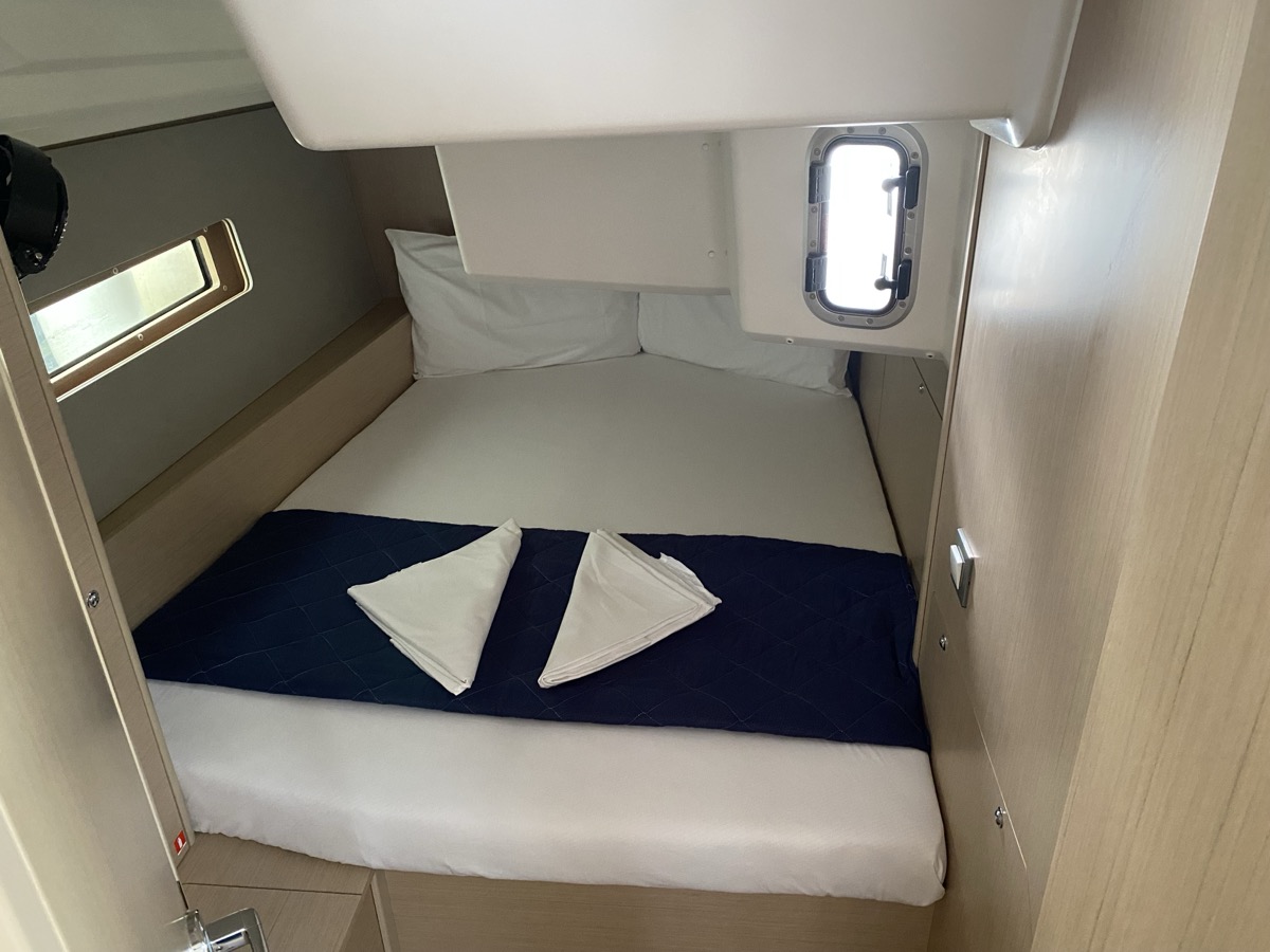 Photo #6 - Oceanis 40.1 (3cab) (Karma) en Portisco - 13938