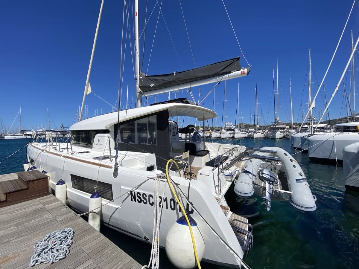 Lagoon 40 (Aquila (WM, Inverter))  - 9