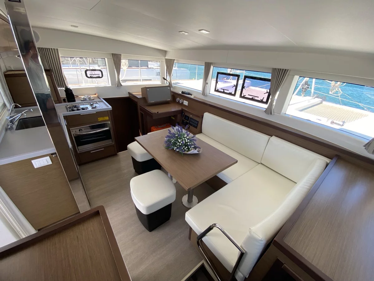 Lagoon 40 (Aquila (WM, Inverter))  - 14