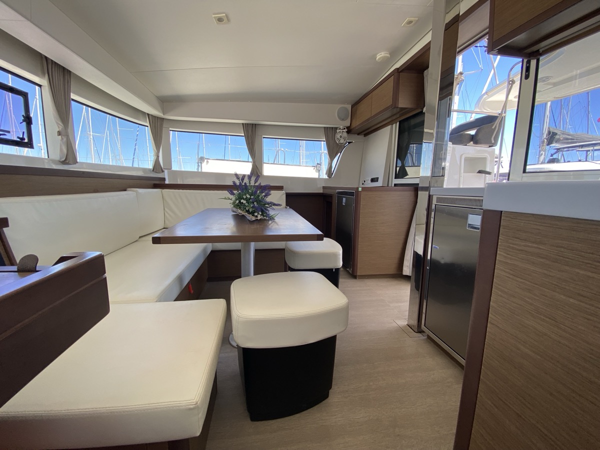 Photo #28 - Lagoon 40 (Aquila (WM, Inverter)) in Portisco - 11366