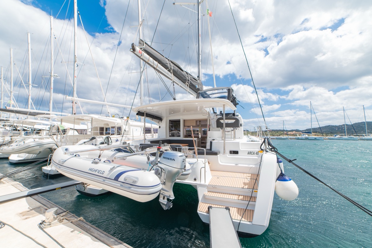 Photo #7 - Lagoon 40 (Arca 40) in Portisco - 16222