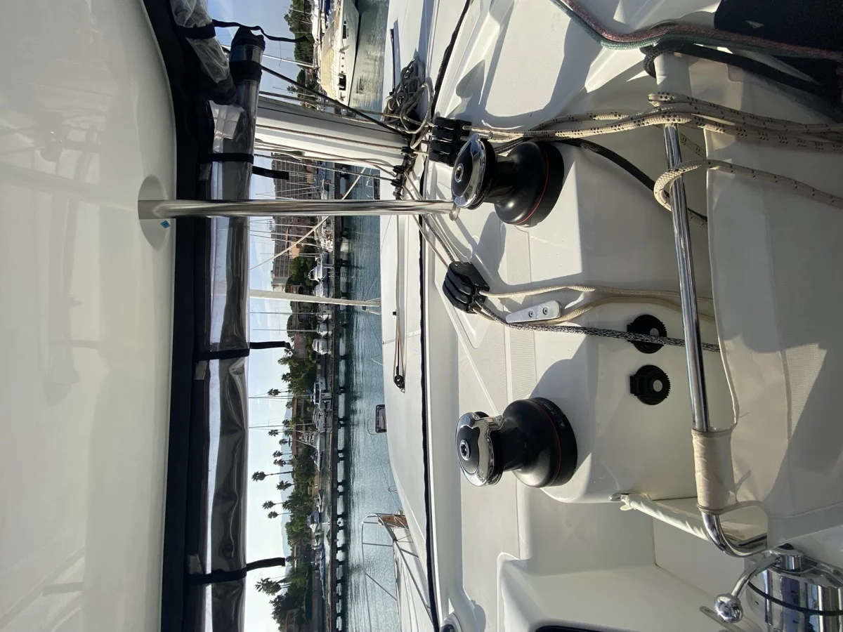 Lagoon 42 (Delta Aquarii)  - 17