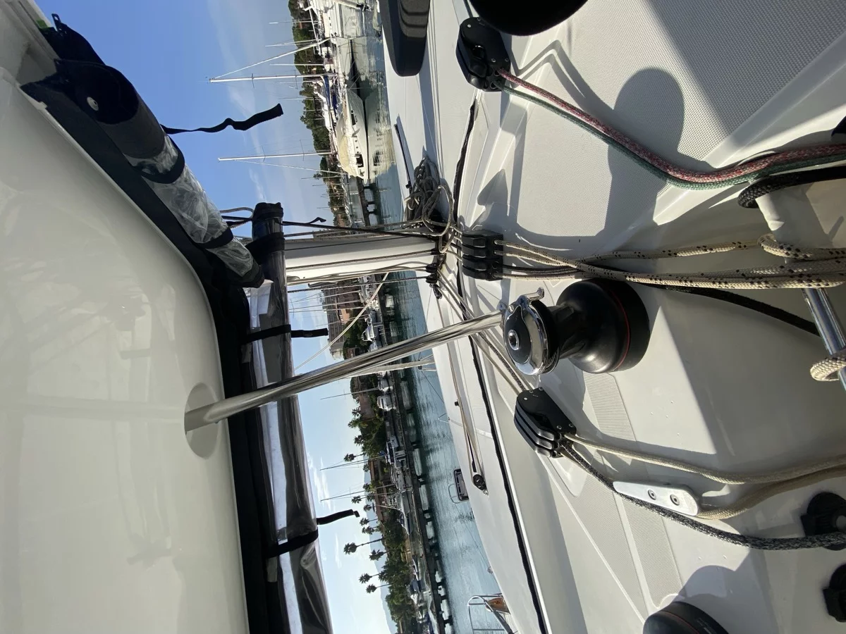 Lagoon 42 (Delta Aquarii)  - 22