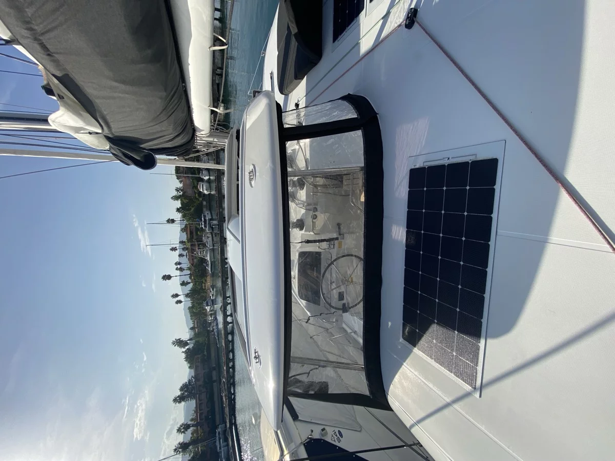 Lagoon 42 (Delta Aquarii)  - 3