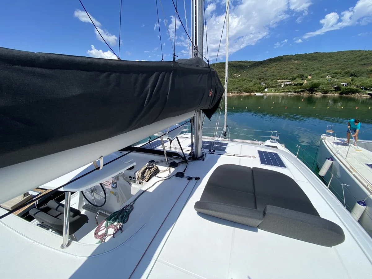 Lagoon 42 (Cetus)  - 9