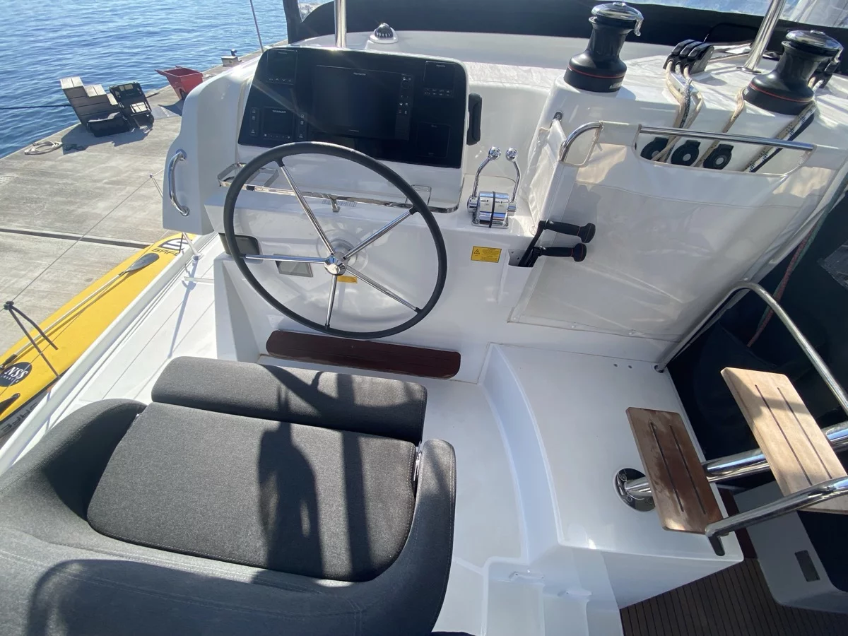 Lagoon 42 (Copernicus II)  - 19