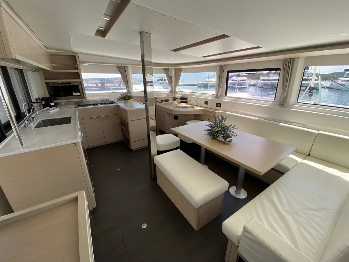 Lagoon 46 (Cresta Bianca)  - 24