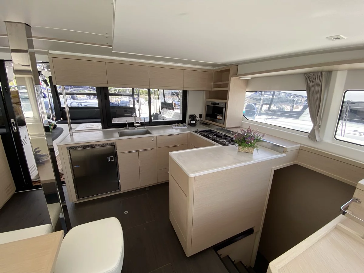 Lagoon 46 (Cresta Bianca)  - 14