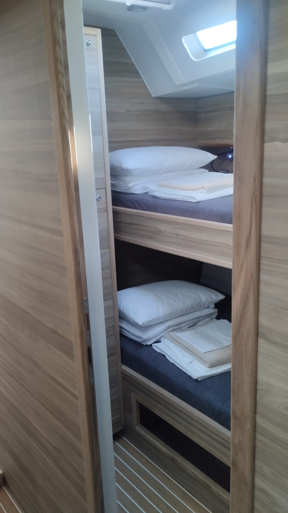 Photo #14 - D&D Kufner 54 Exclusive - 6 cab (Extraordinarius) in Trogir - 20967