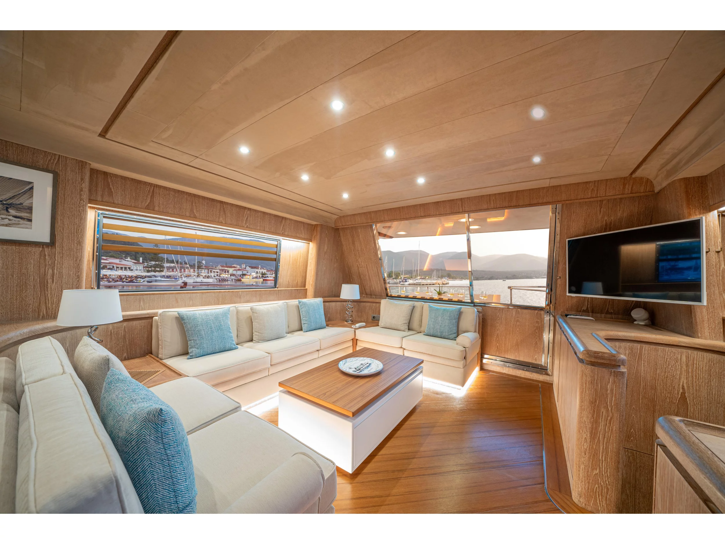 Cantieri (OPERA) Interior image - 1