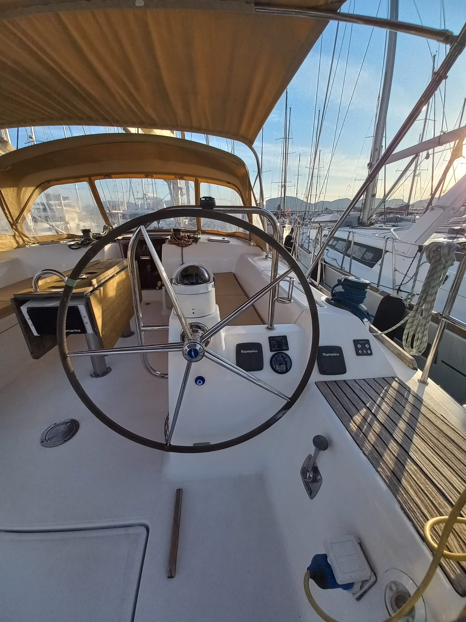 Photo #28 - Dufour 450 Grand Large (Pandeia) en Marmaris - 23155