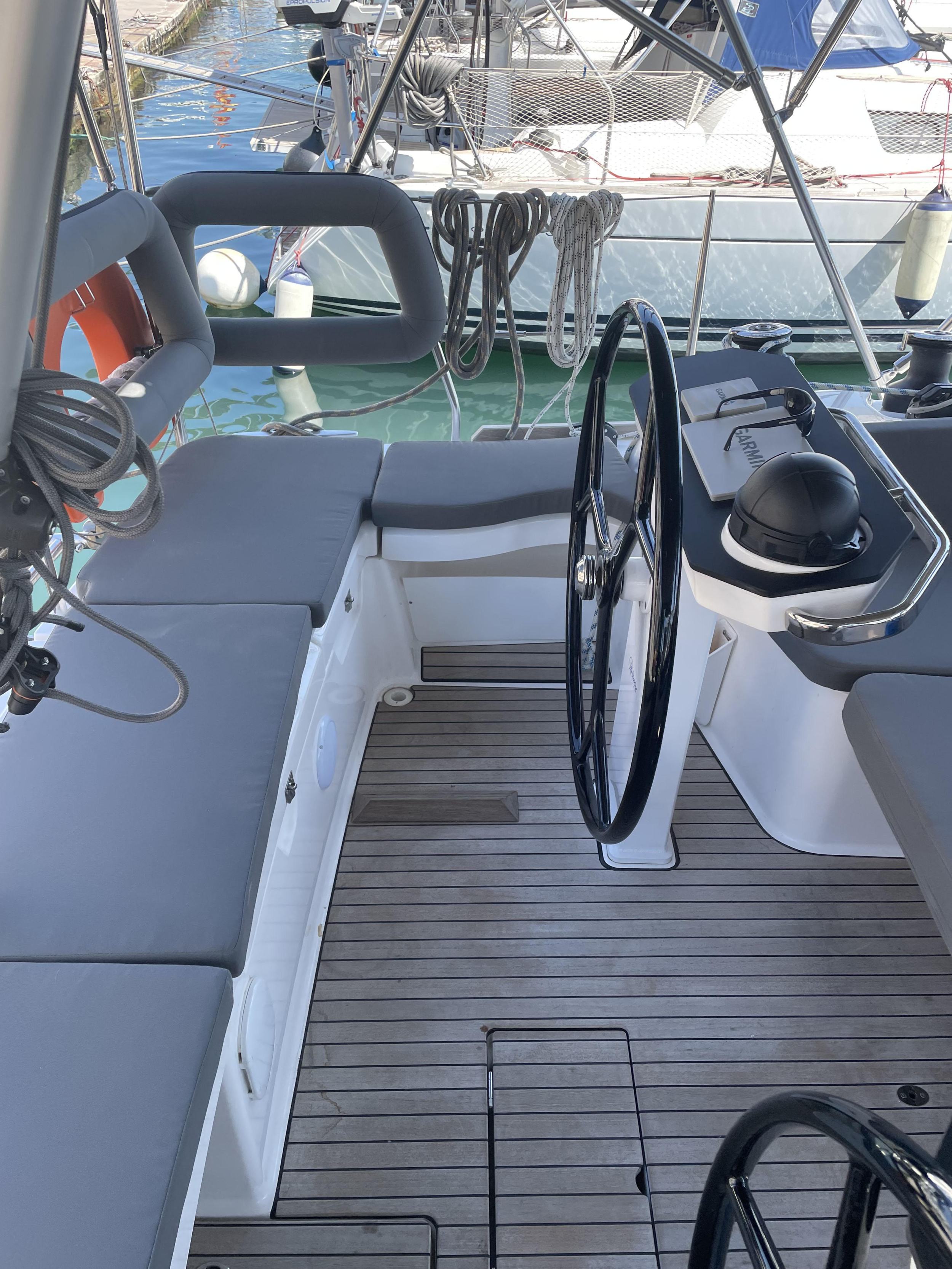 Photo #15 - Bavaria Vision 42 Owner Version (Adonis) in Preveza - 15795