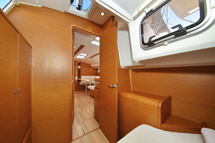 Photo #18 - Sun Odyssey 449 (Canne Bleue) in Pula - 14939
