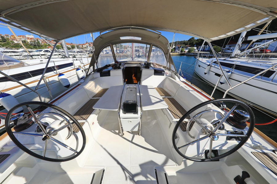 Photo #86 - Sun Odyssey 449 (Canne Bleue) in Pula - 14939