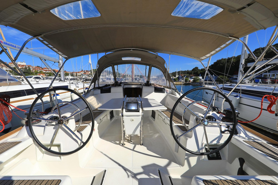 Photo #84 - Sun Odyssey 449 (Canne Bleue) in Pula - 14939