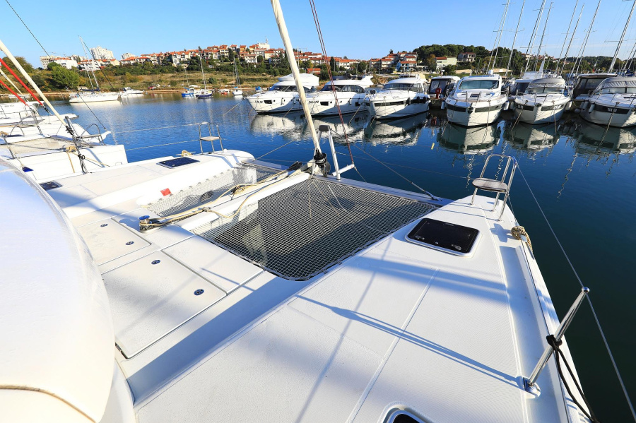 Photo #22 - Lagoon 42 (Fleur de Sel) in Pula - 14935