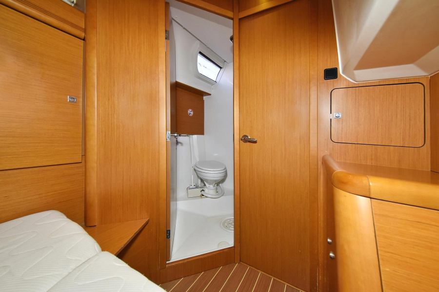 Photo #41 - Sun Odyssey 44 i (Sveamare) in Pula - 14941