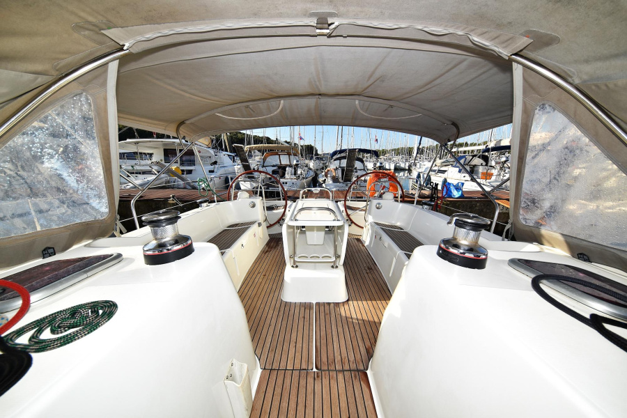 Photo #77 - Sun Odyssey 44 i (Sveamare) in Pula - 14941