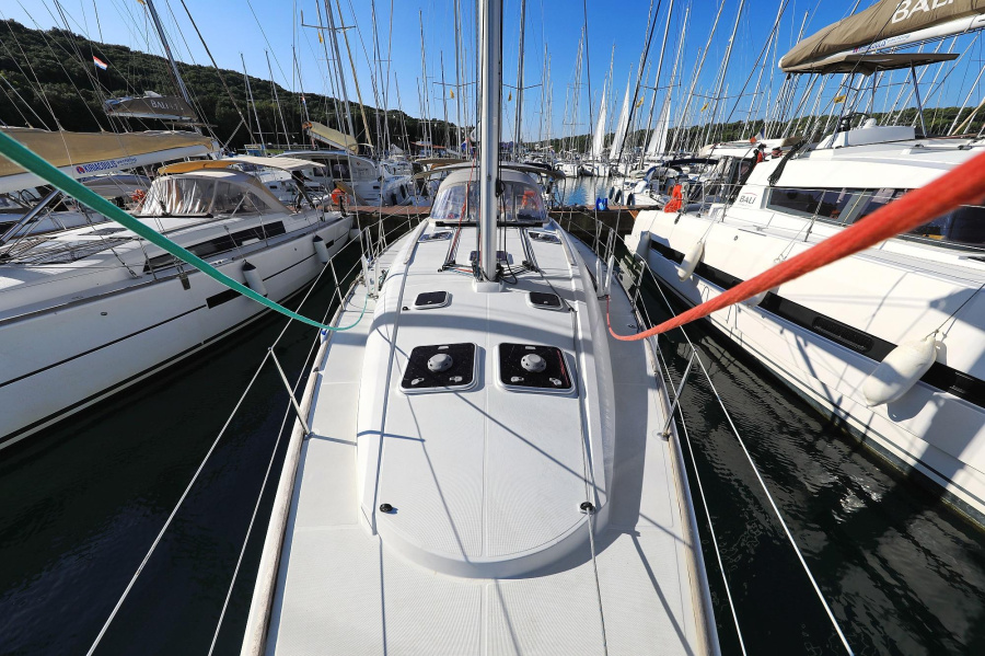 Photo #5 - Sun Odyssey 44 i (Sveamare) in Pula - 14941