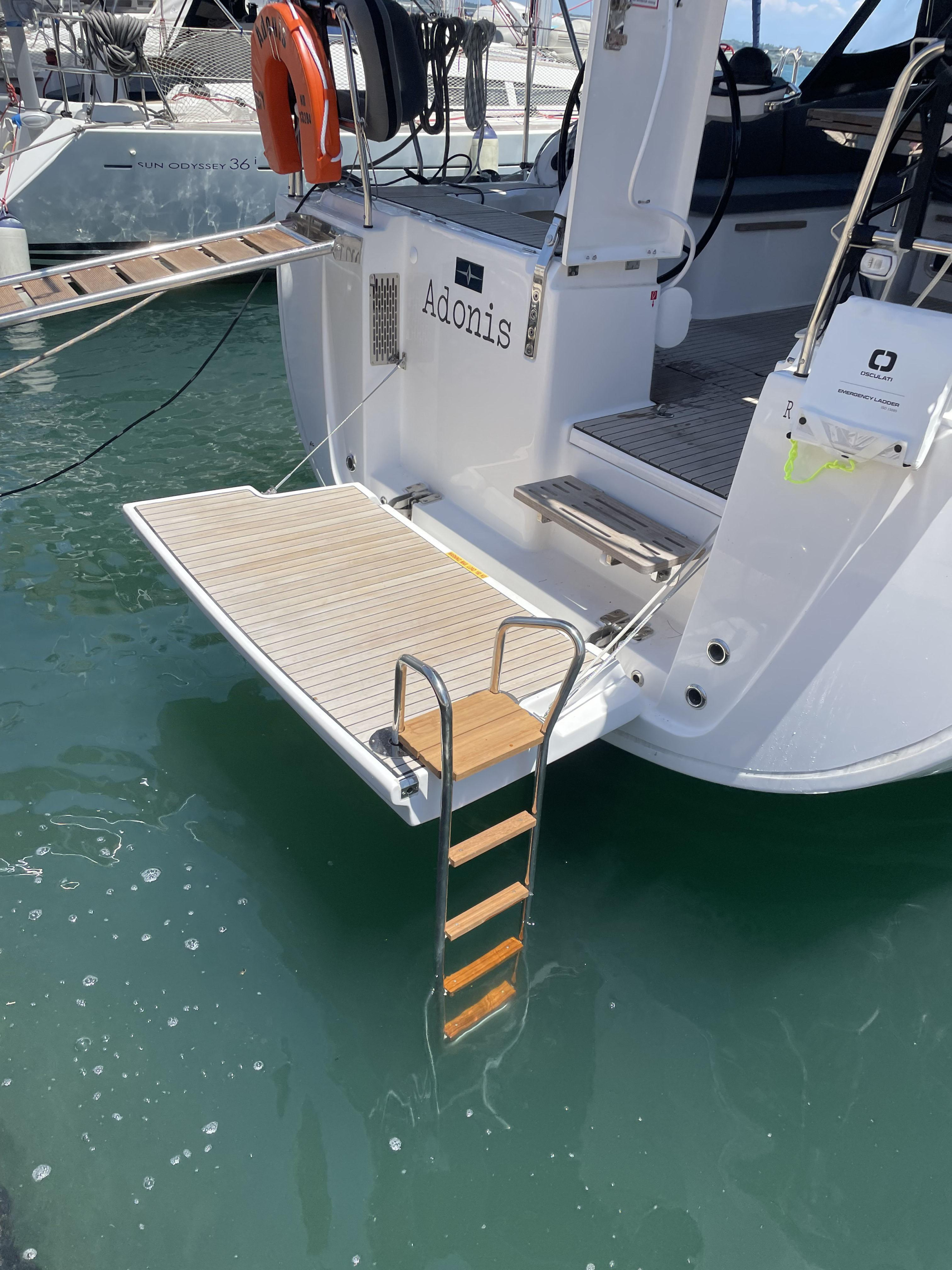Photo #6 - Bavaria Vision 42 Owner Version (Adonis) in Preveza - 15795