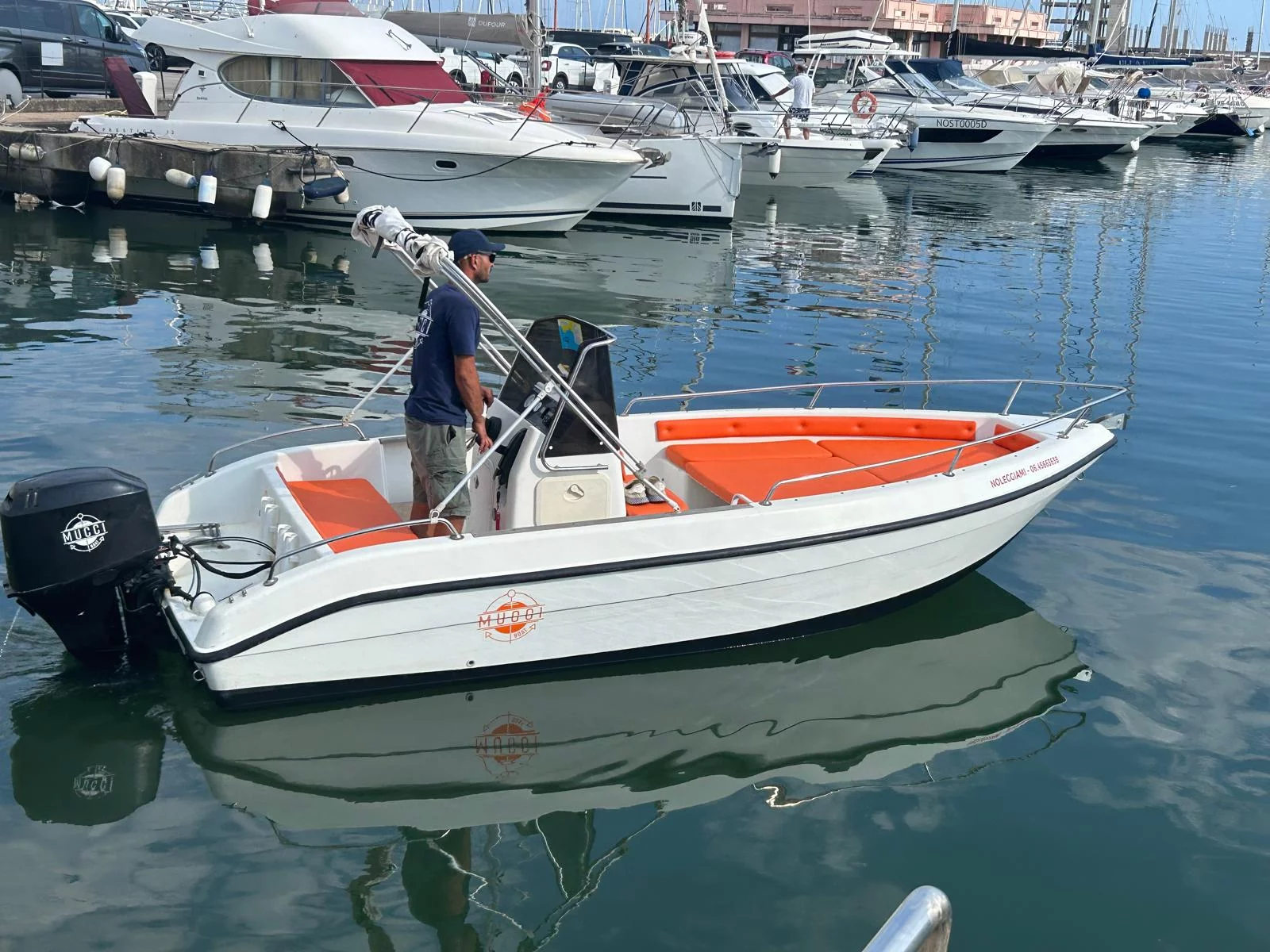 Mano Marine 18 (Mano Marine) Interior image - 1
