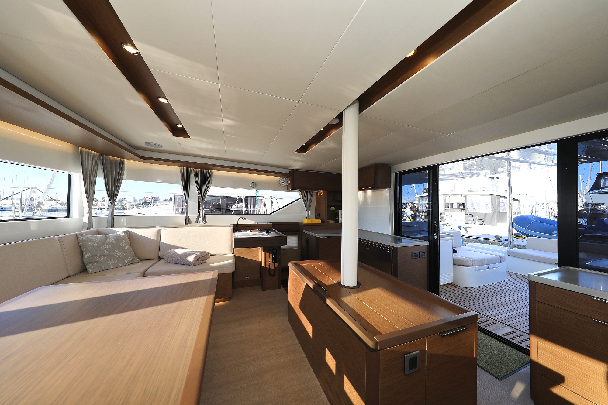 Photo #5 - Lagoon 50- owner version (RAGNAR) in Sukosan - 15475