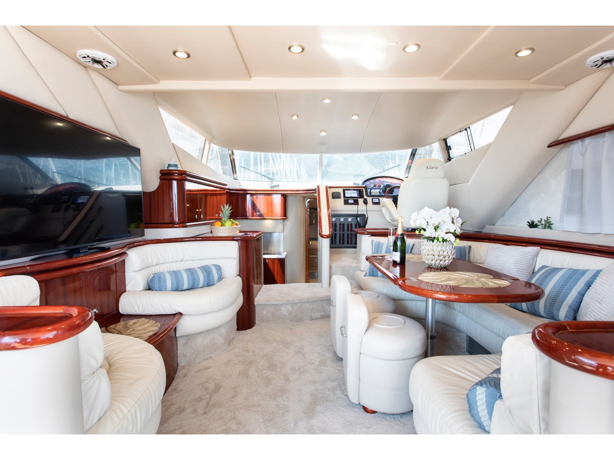 Photo #3 - Sunseeker Manhattan 48 FLY (Klara) en Kastela - 23470