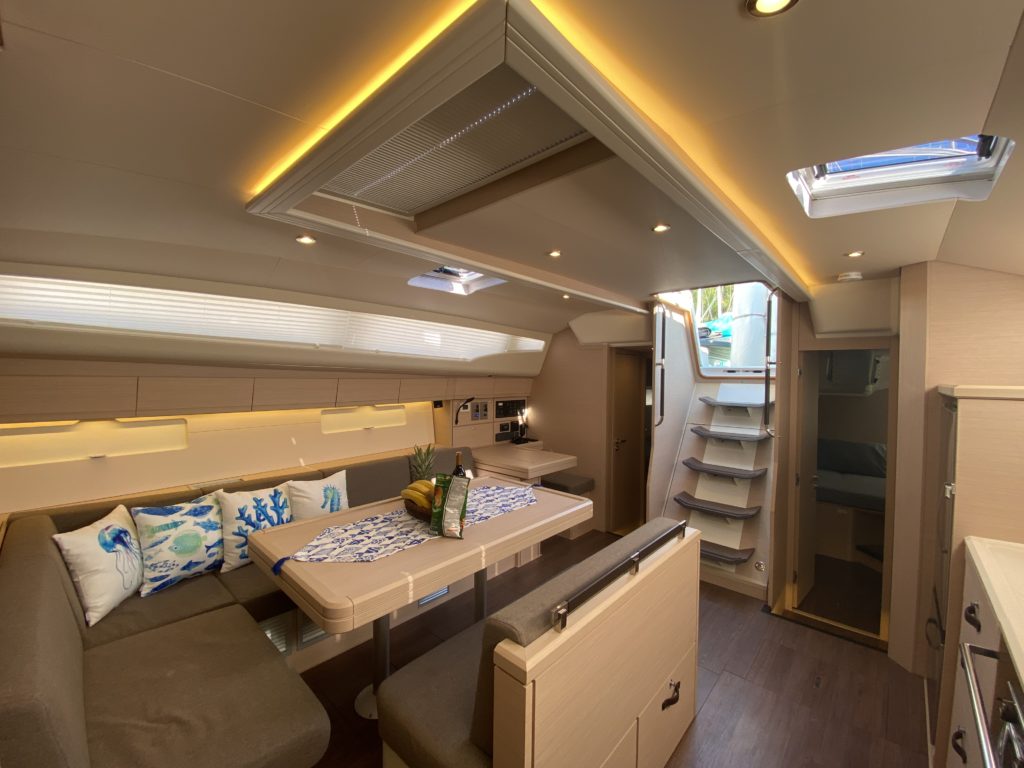 Photo #7 - Jeanneau 54 (Storm Dancer 2) en Marmaris - 16763