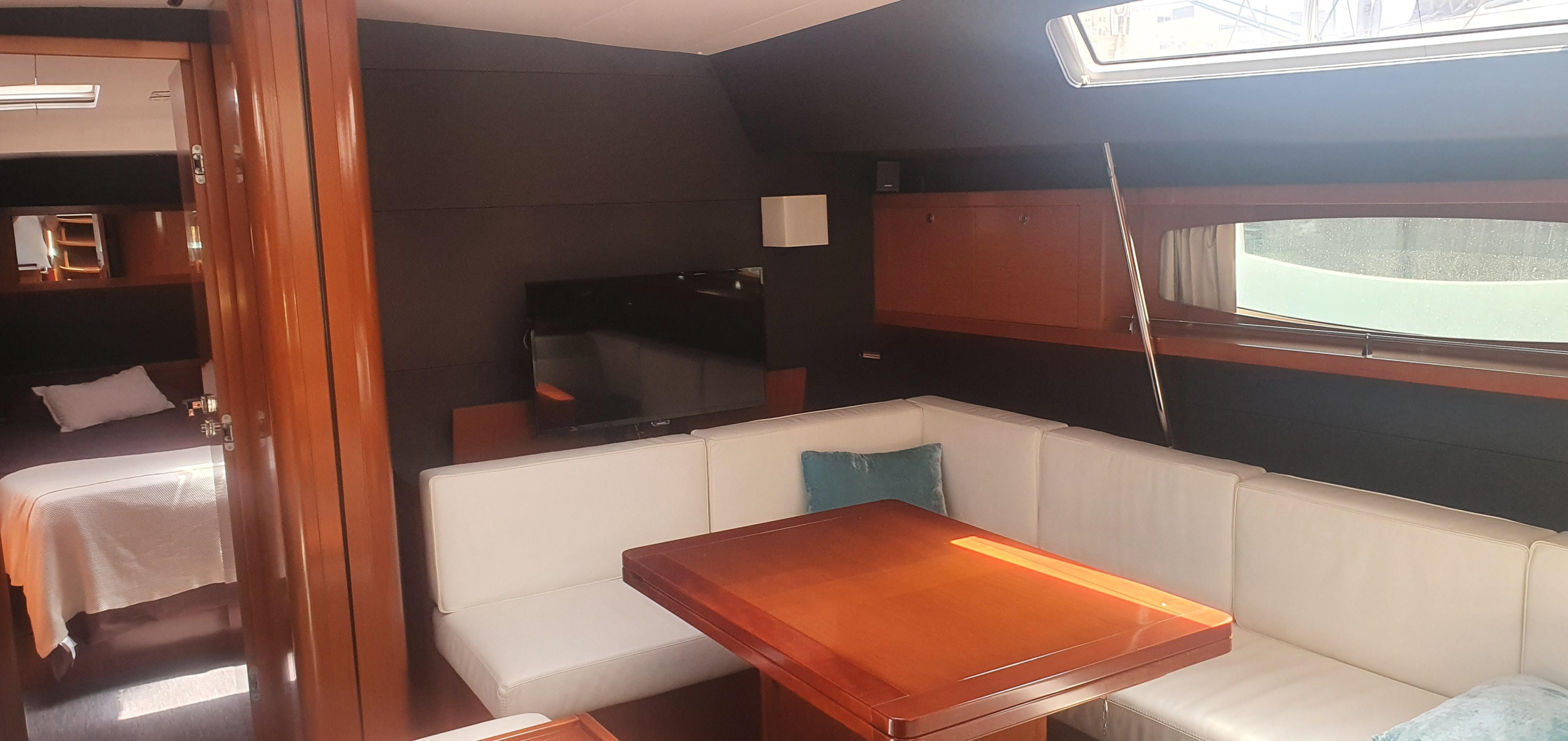 Photo #7 - Oceanis 60 (Ultreya) in Lefkada - 16850