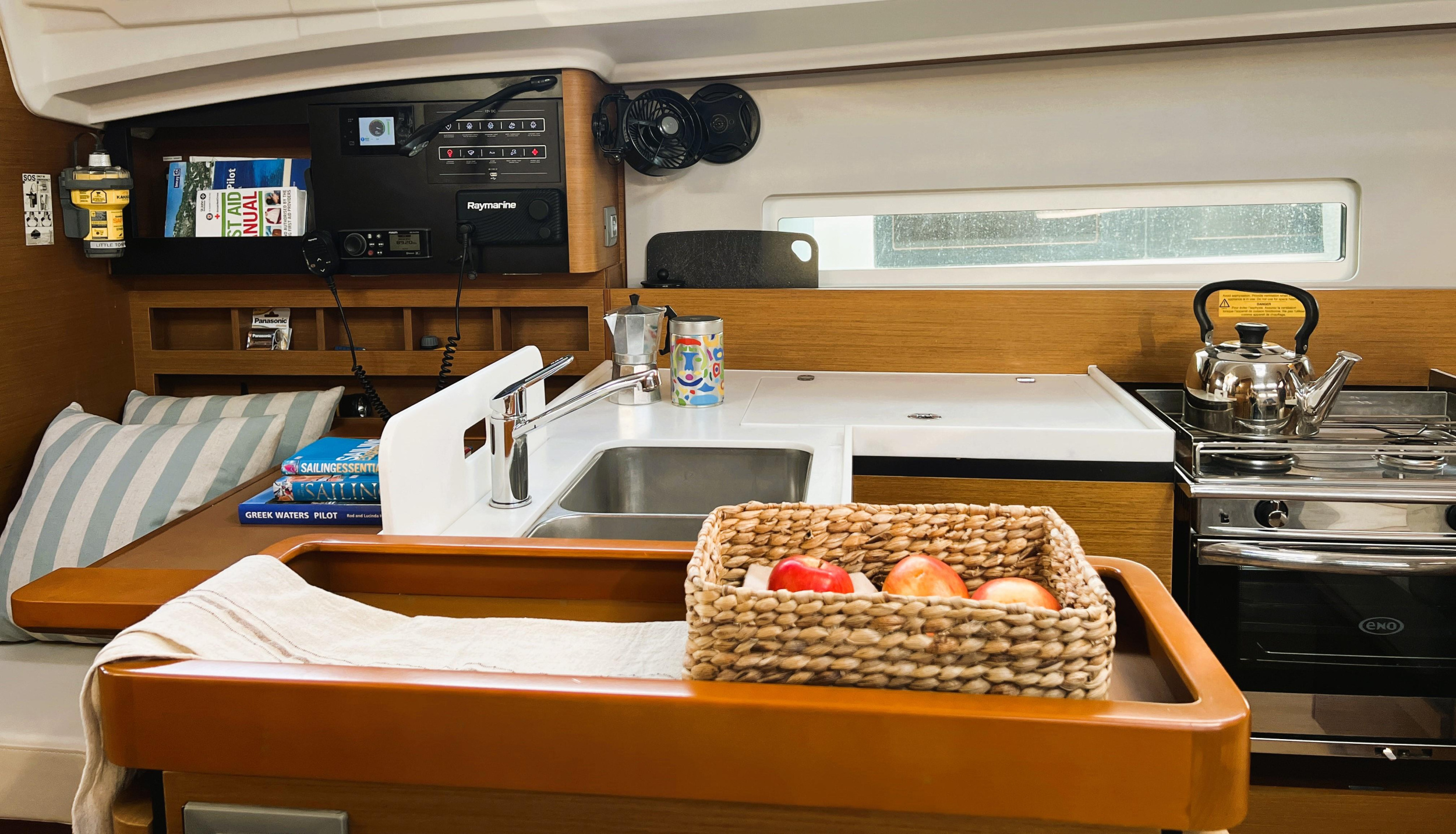Photo #12 - Sun Odyssey 410 (Little Tony) en Atenas - 20751