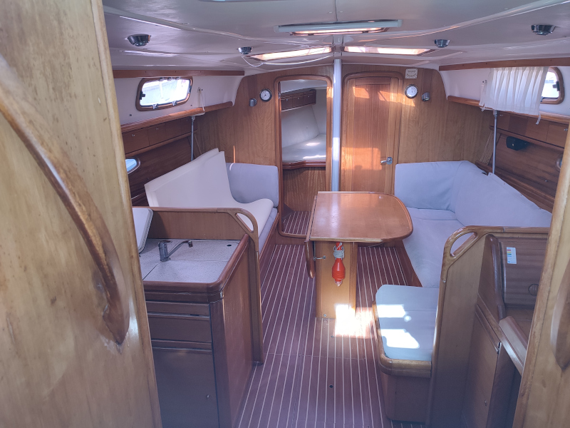 Photo #8 - Bavaria 37 Cruiser (Big Blue Horizon) en Corfou - 16757