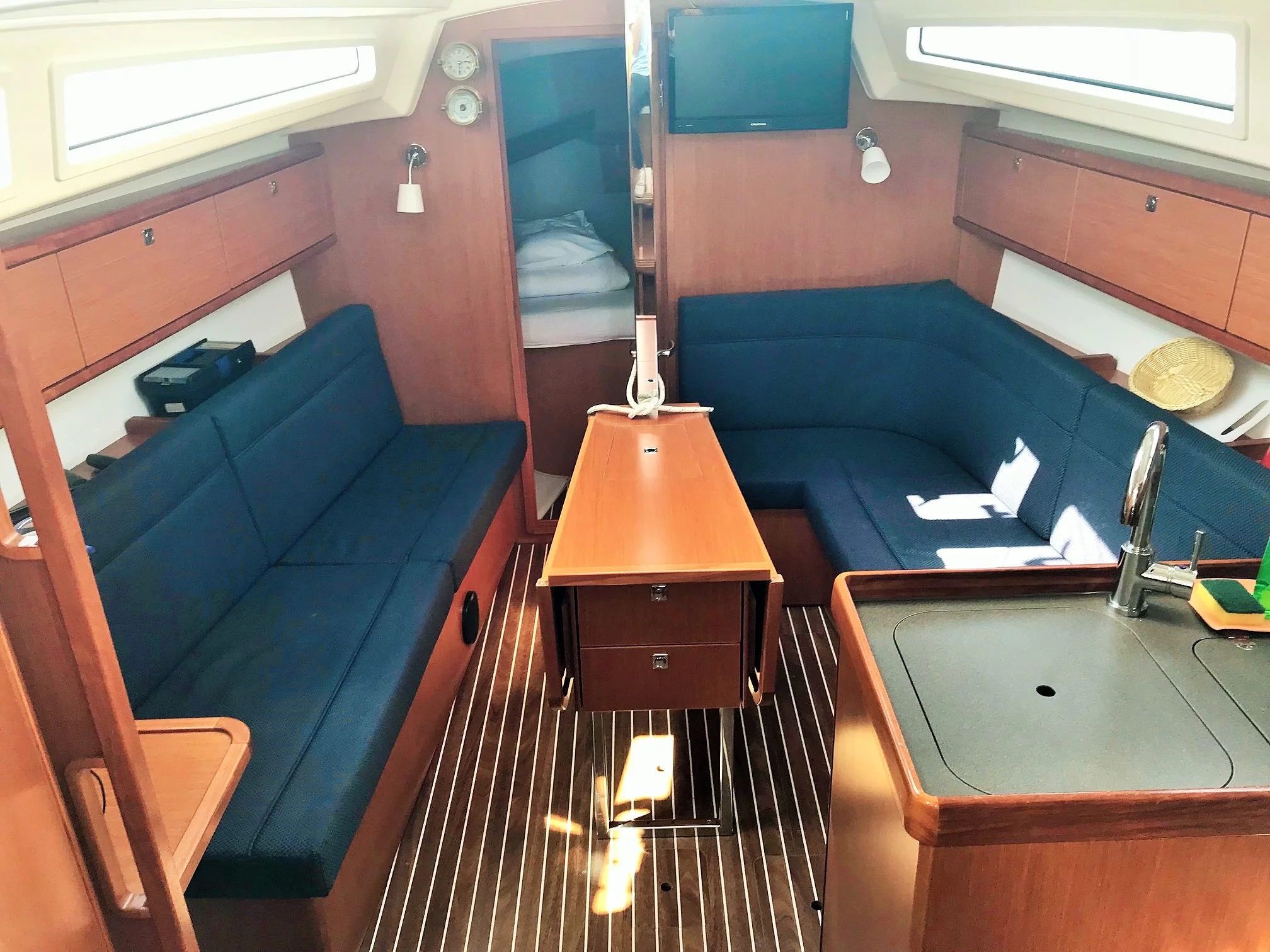 Bavaria Cruiser 34 (Tintilinić)  - 4