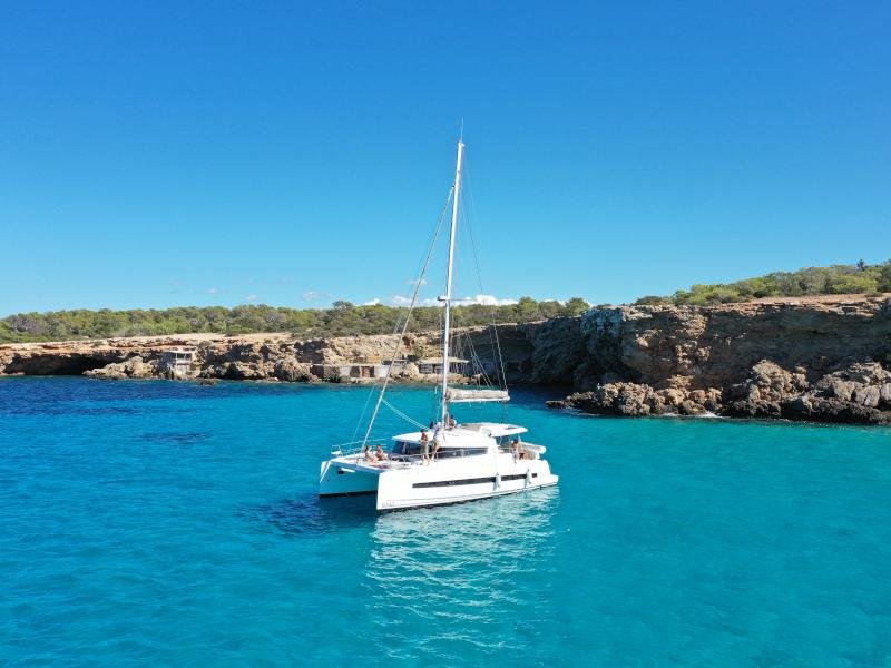 Photo #13 - Bali 4.1 (ELETTRA) en Sant Antoni de Portmany - 10959
