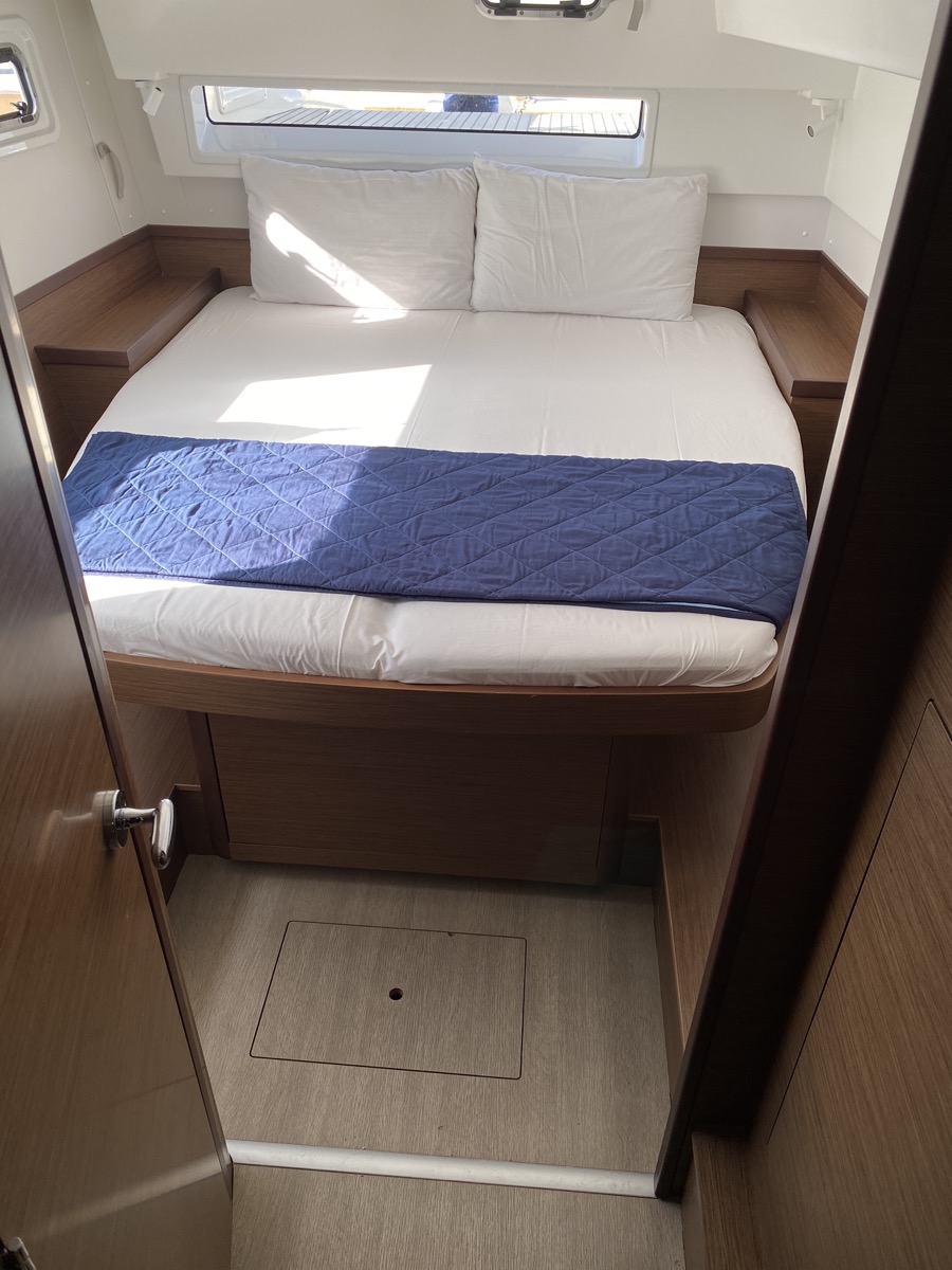 Photo #14 - Lagoon 42 (Proxima Centauri) in Portorosa - 16225