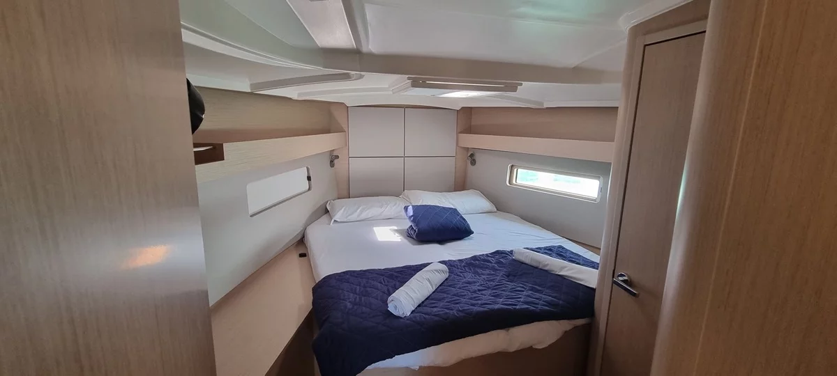 Oceanis 40.1 (3cab) (Leo)  - 1