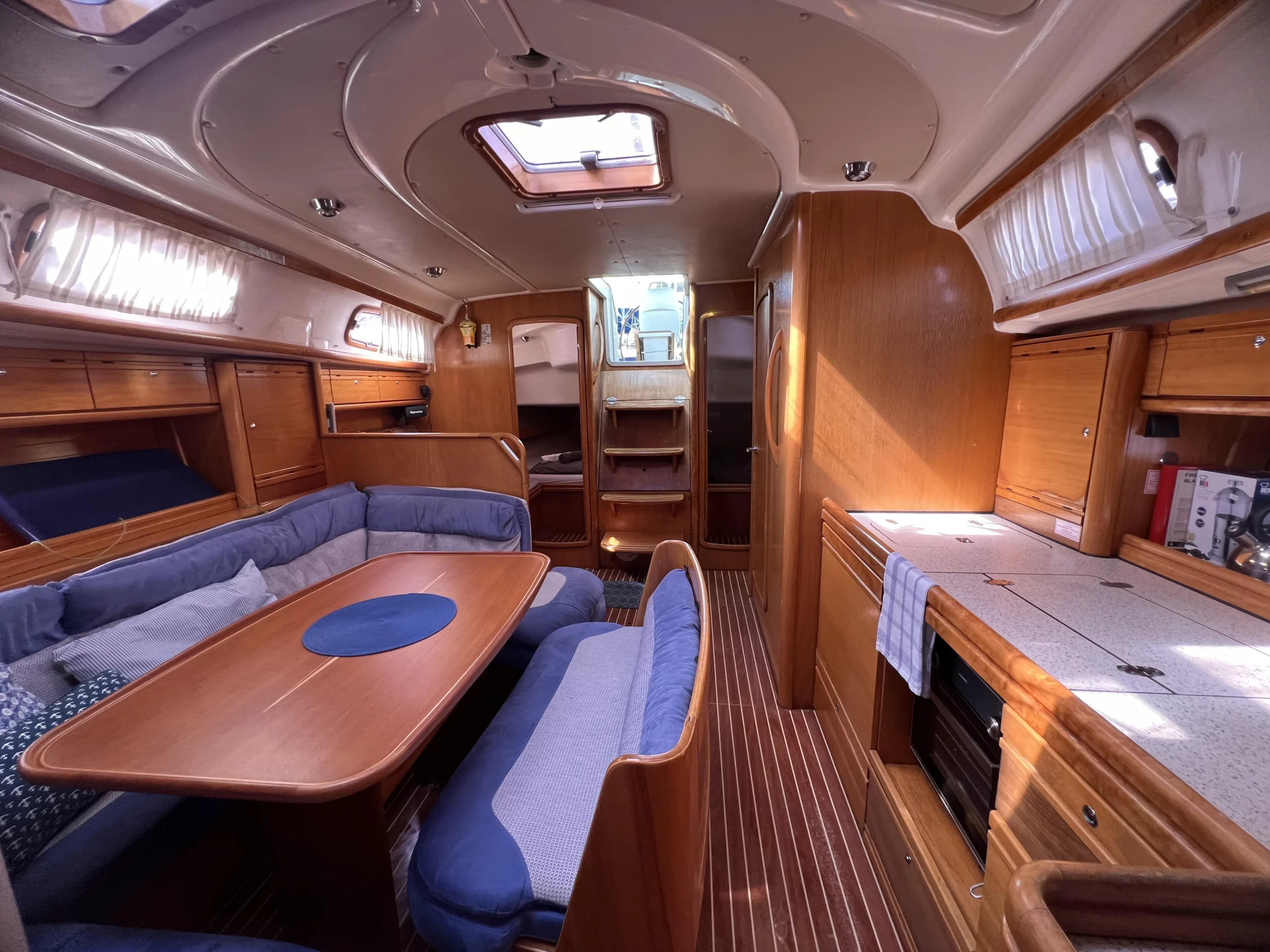 Bavaria 39 Cruiser (Dimitra) Interior image - 5