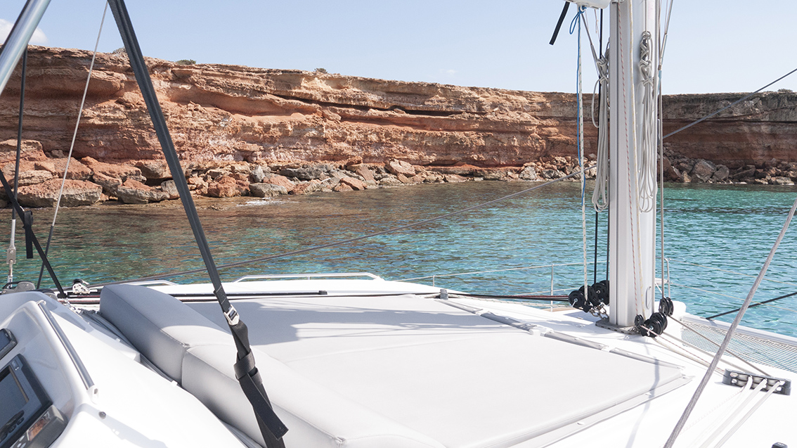 Photo #12 - Lagoon 450 (Balok) en Santa Eulalia del Rio - 17032