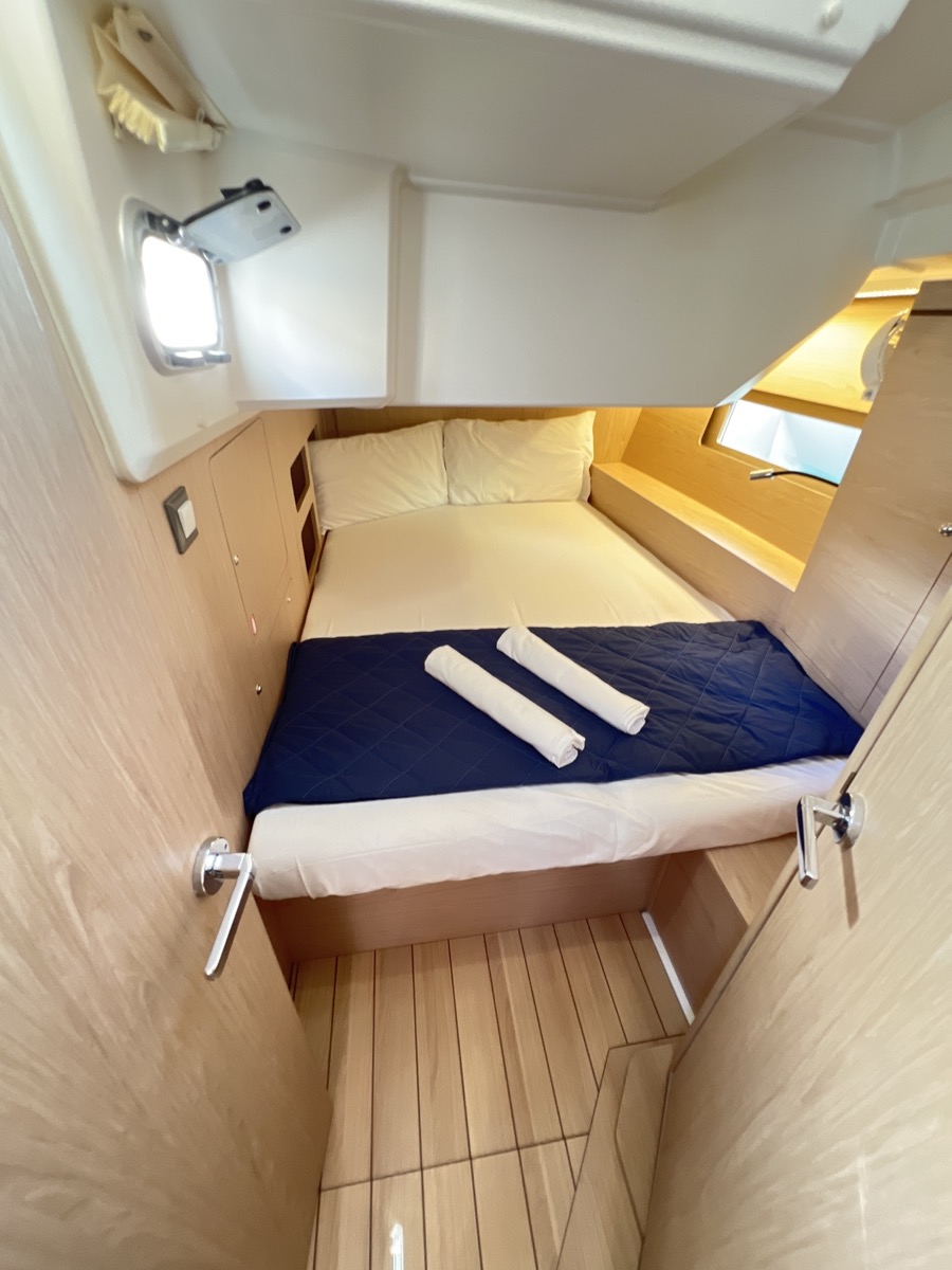Photo #16 - Oceanis 46.1 (4 cab) (Goldeneye) in Portorosa - 16530