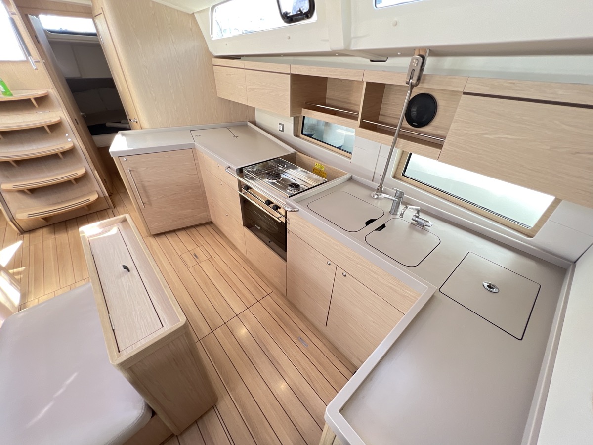 Photo #20 - Oceanis 46.1 (4 cab) (Goldeneye) in Portorosa - 16530