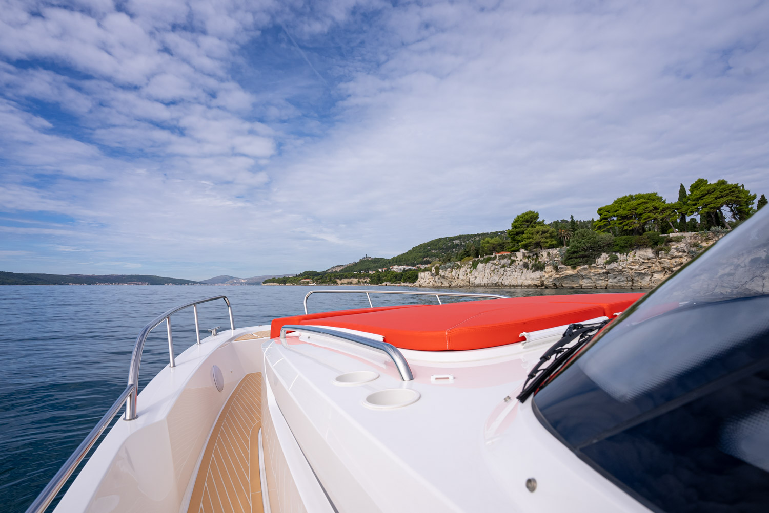 Photo #2 - Nimbus T11 Inboard (PURA VIDA) in Split - 61371