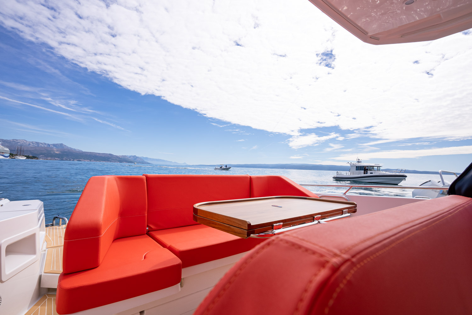 Photo #10 - Nimbus T11 Inboard (PURA VIDA) in Split - 61371