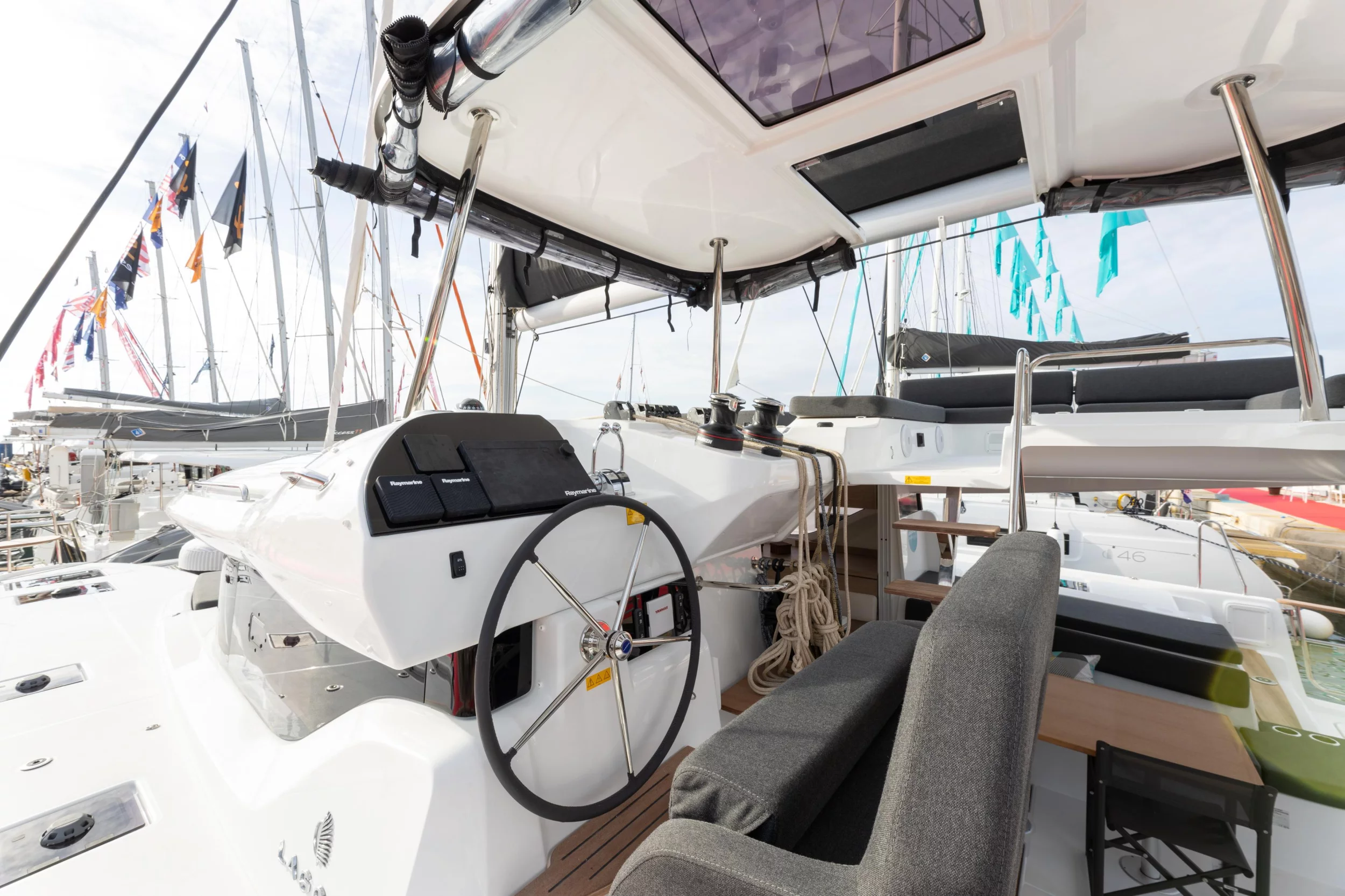 Lagoon 43 (ARIA)  - 15