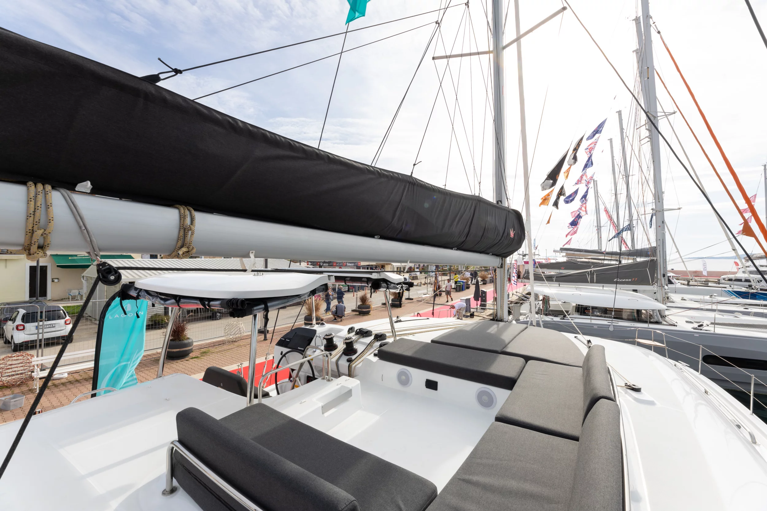 Lagoon 43 (ARIA)  - 2