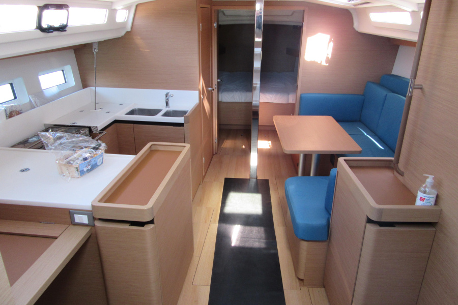 Photo #6 - Sun Odyssey 440 (Matilda) en San Vincenzo - 17035