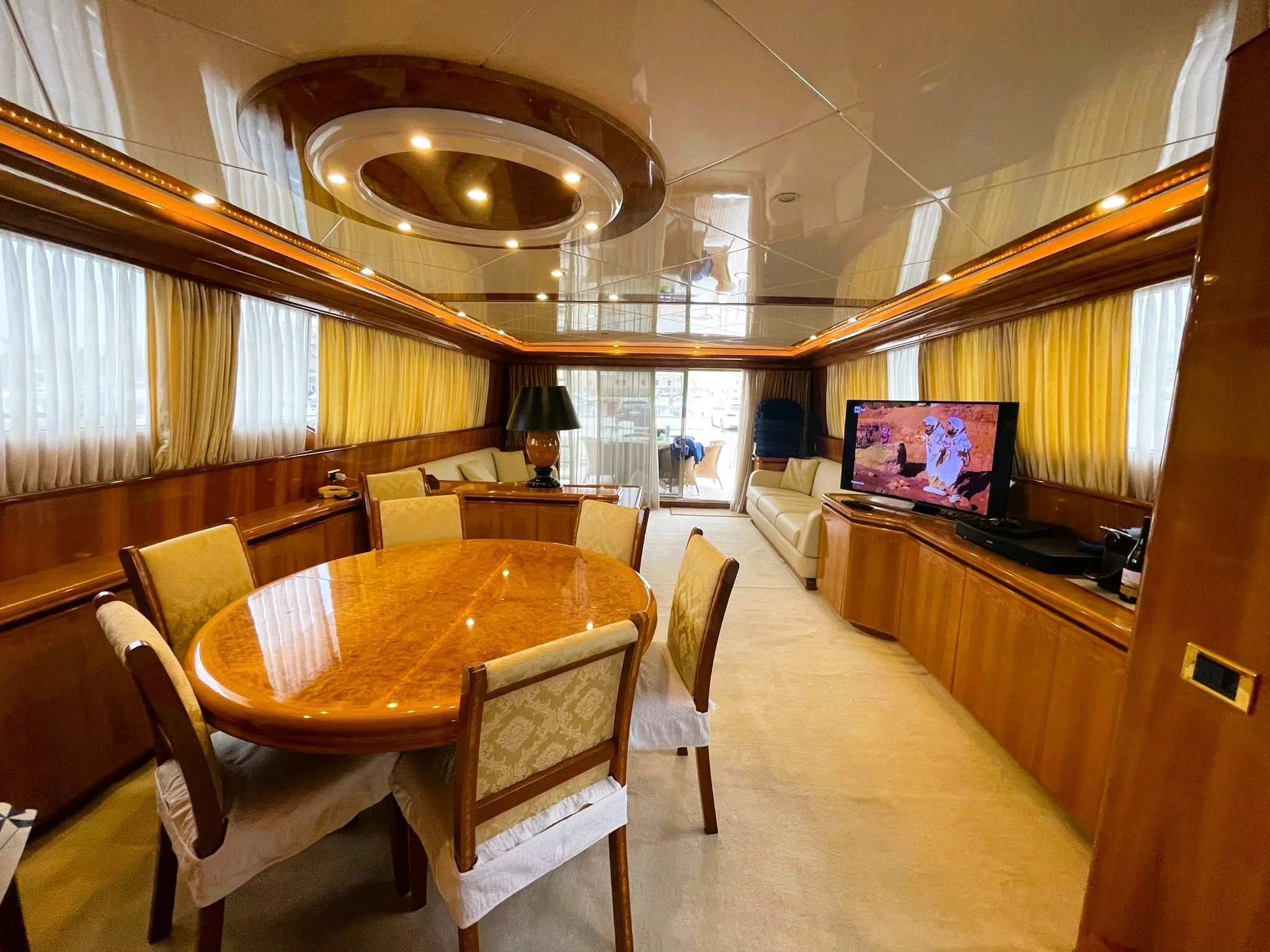 Canados 86 Fly (CANADOS 86 Fly) Interior image - 2